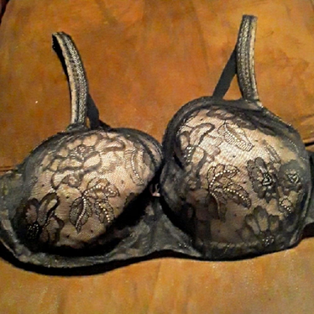 CACIQUE 44C Black Lace Padded underwire Gorgeous Bra